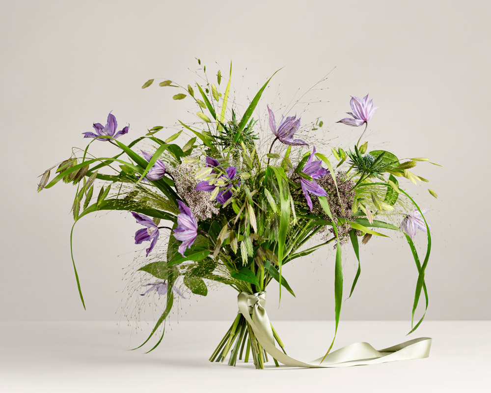 Brudbukett-Klematis-Vild-Br&ouml;llopsbukett-Interflora.jpg